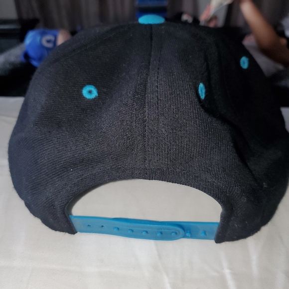 Hat - Picture 2 of 3